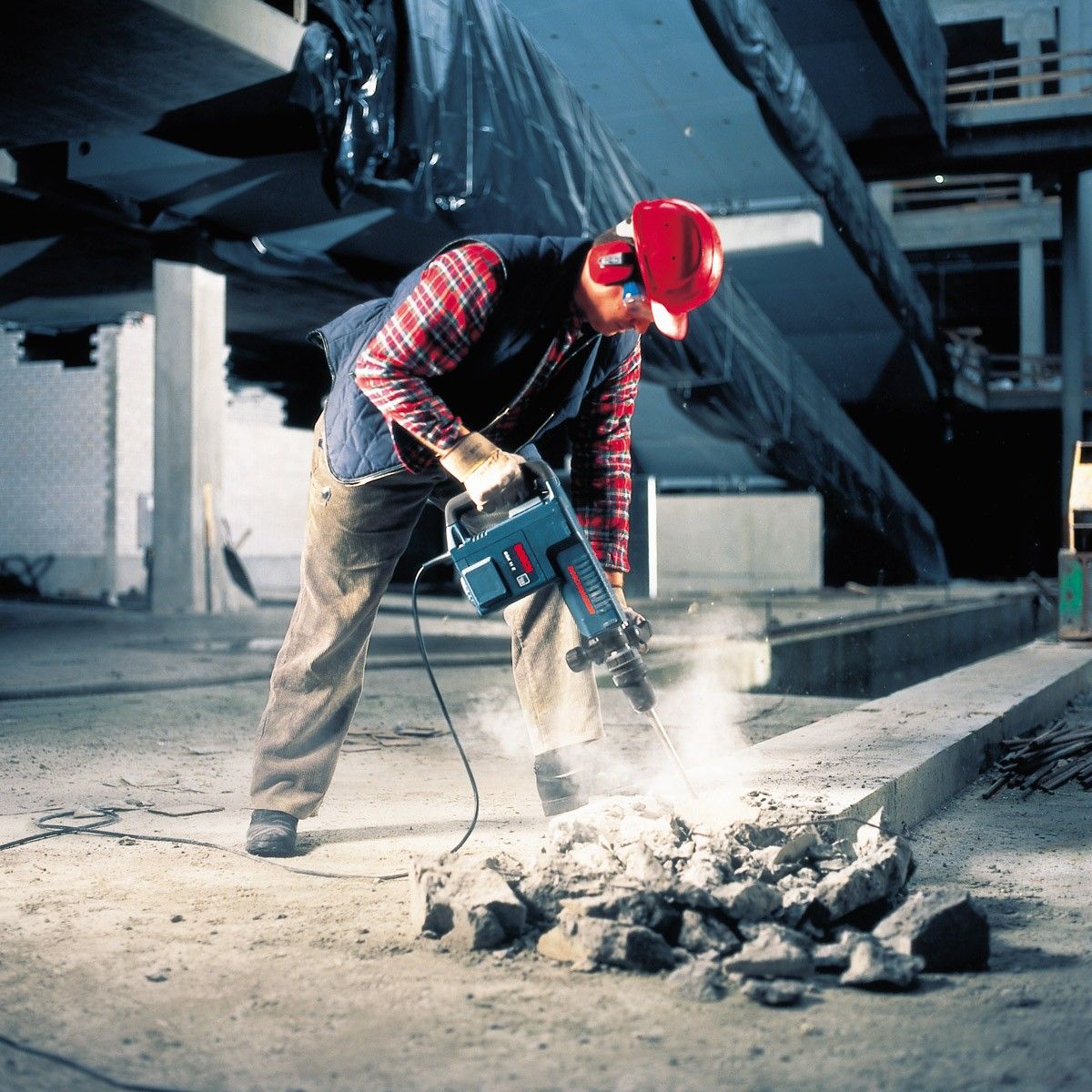 Medium Duty Electric Breaker Hire