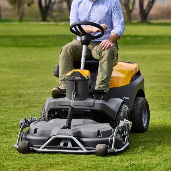 Stiga Park 500 Out Front Ride On Lawnmower-Autumn SALE Deal & Free Cover
