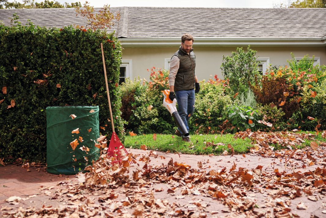 Stihl BGA 50 Cordless Leaf & Debris Blower - AK System